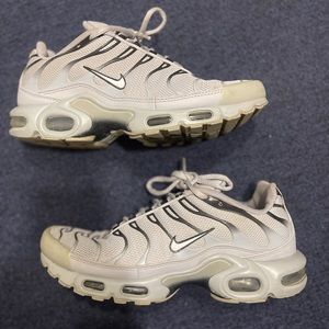 AIR MAX PLUS TN 'WOLF GREY'
